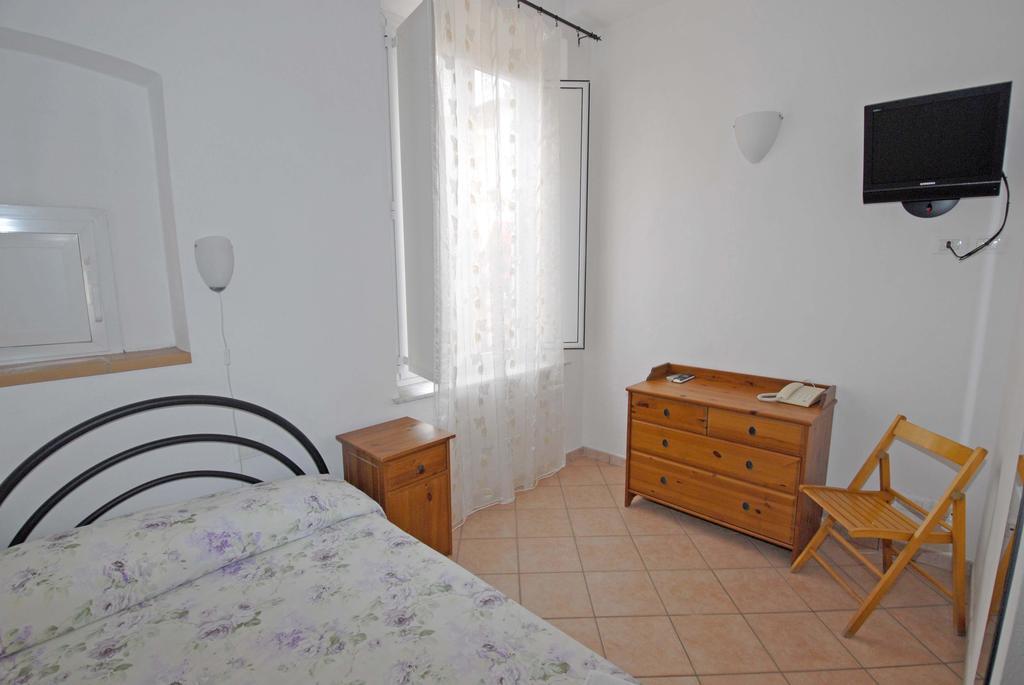 Hotel Luana Viareggio Phòng bức ảnh